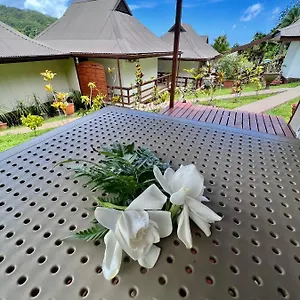 Lodge Rupe Rupe, Uturoa
